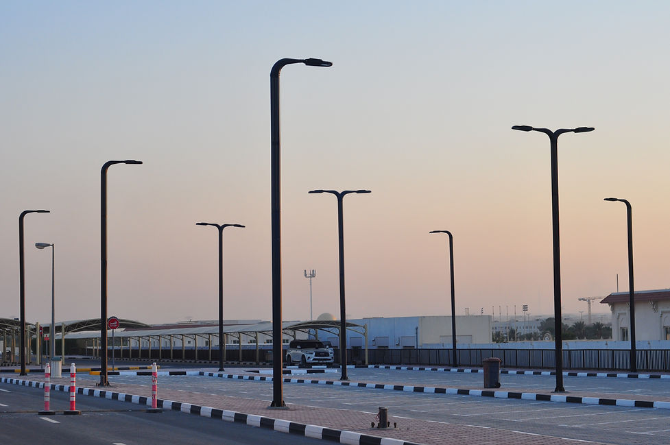 Vertical solar wrap streetlight